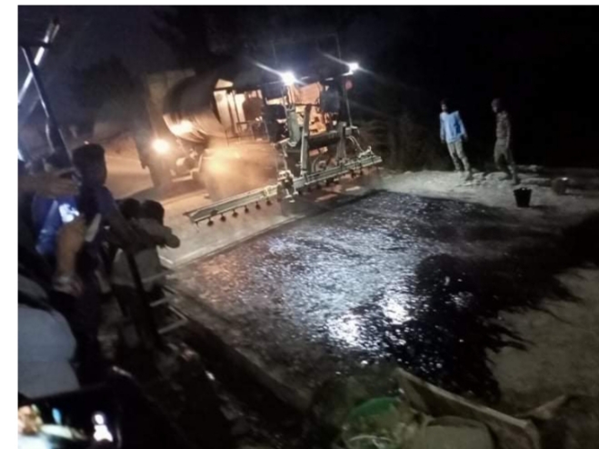 मिर्मी देखि रिडि सम्म जाने सडकको तीब्र रूपमा पिच गर्ने काम हुदै