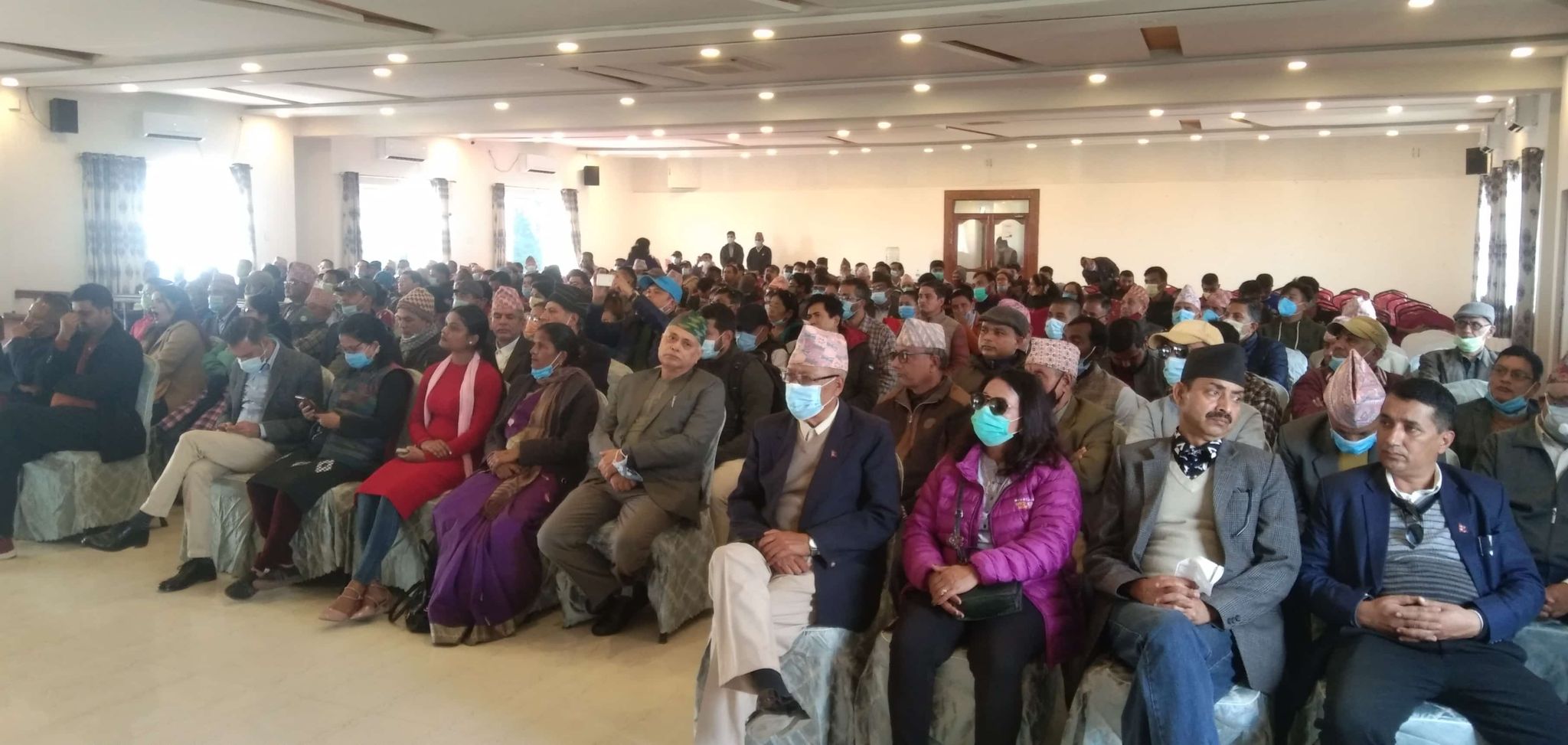 प्रचण्ड-नेपाल समूहले सञ्चारमाध्यमलाई सरकारविरूद्ध नियोजित रूपमा परिचालन गरेको ओली समूहको आरोप